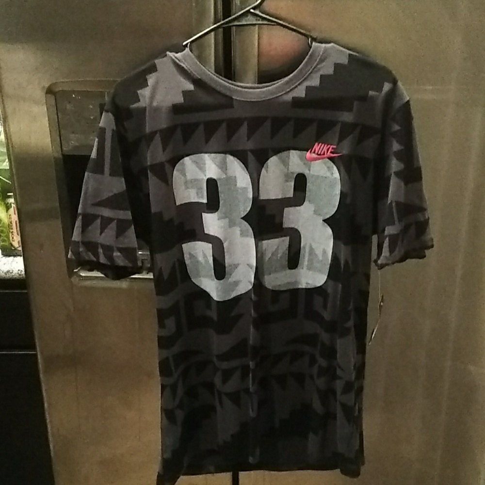 Nike T shirt